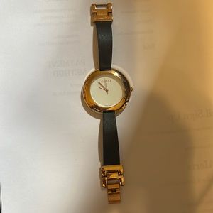 Gucci wrist watch